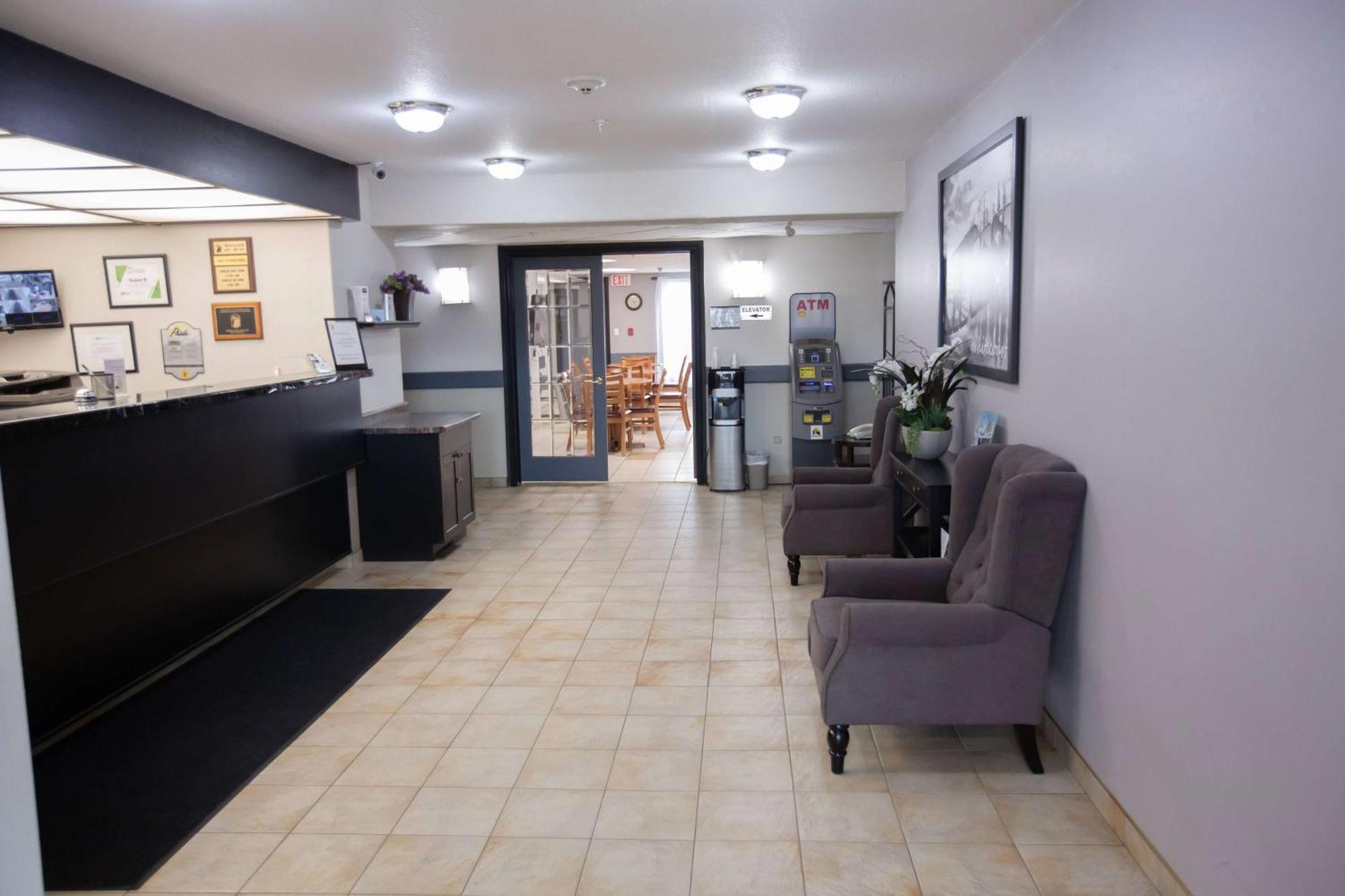 מלון Super 8 By Wyndham ווייטקורט מראה חיצוני תמונה